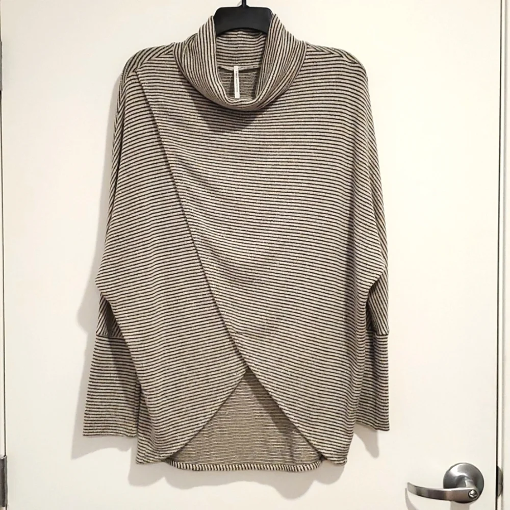 Cowl neck wrap across lightweight striped long sleeve sweater top Small - Picture 1 of 8
